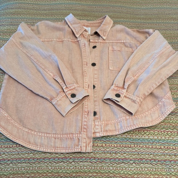 Le Lis Salmon Pink Jean Jacket Cropped Casual Style Size Large - Picture 1 of 9